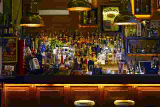 Cocktail bar