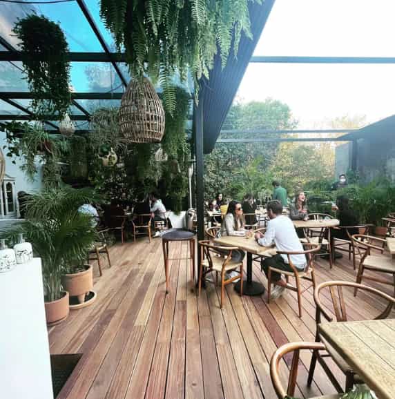 ZUZU Restaurante biophilic terrace: exclusive private hire venue for corporate networking events.