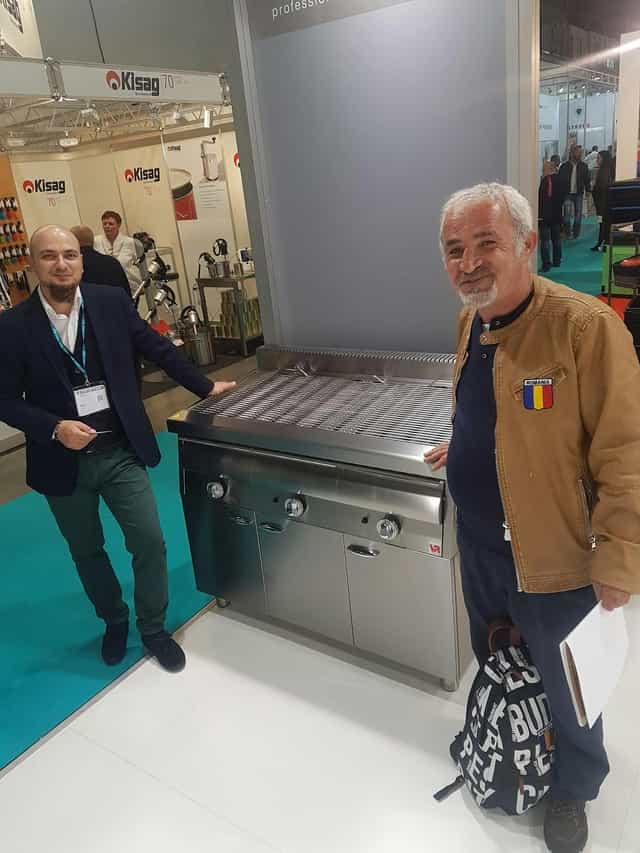B2B trade show booth with kitchen equipment at Sala Webinar, Vitruvio Center for corporate events.