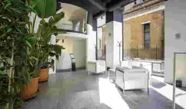 Private corner