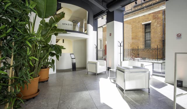 Private corner