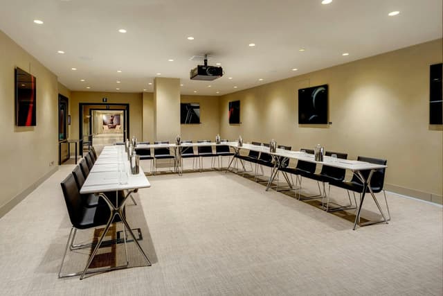 PERSONALITY SUITE