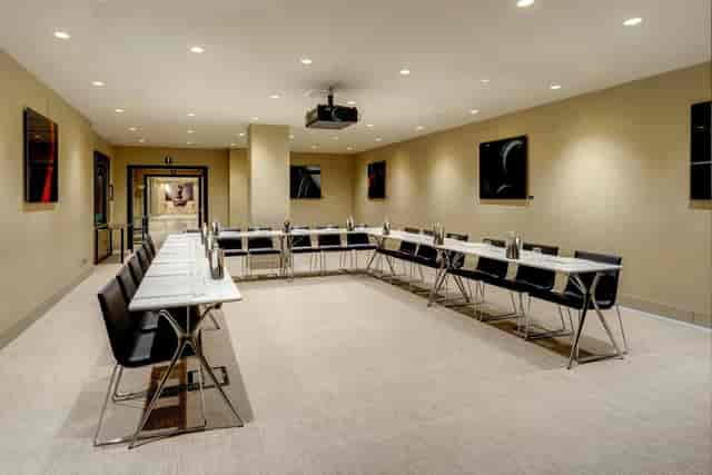 Radio RoofTop boardroom setup for professional corporate meetings and presentations.