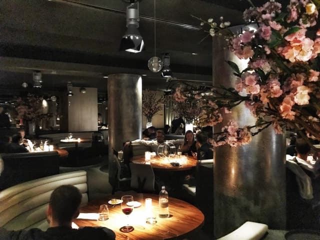 Cocktail bar