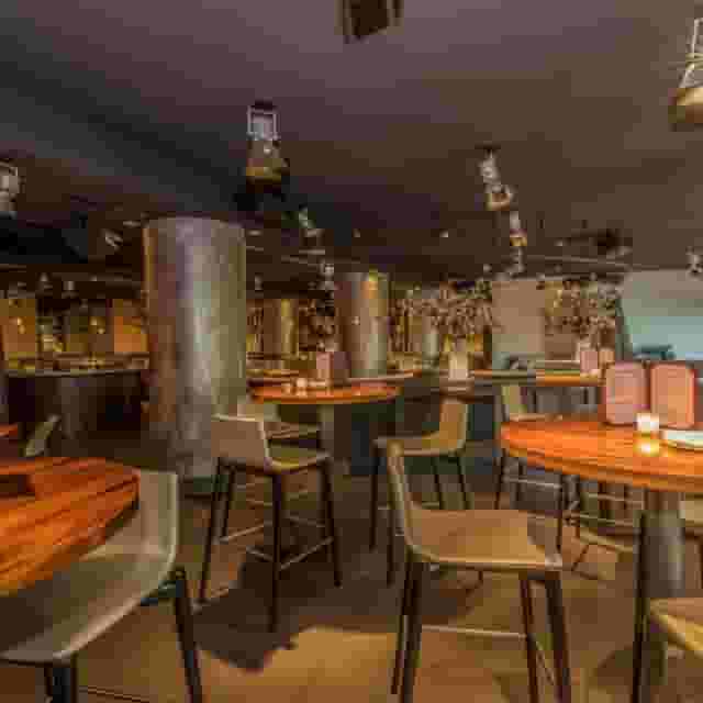 Cocktail bar