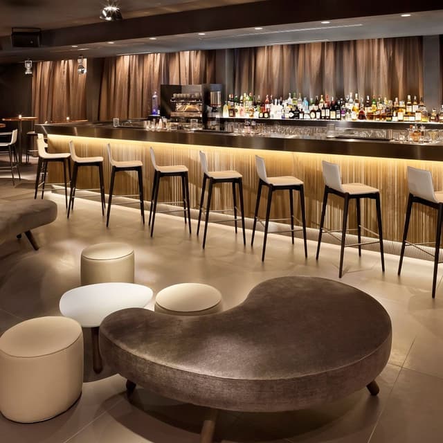 Cocktail bar