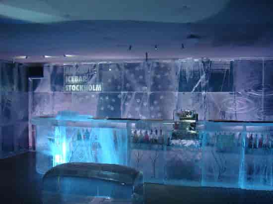 Absolut Icebar Stockholm: unique venue with frozen decor for corporate events and networking.