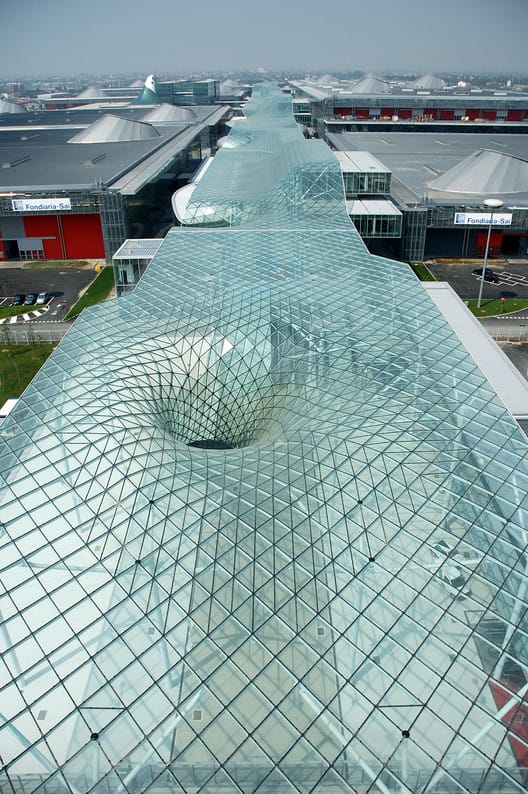 Fiera Milano atrium with high ceilings, ideal for luxury galas and product launches.