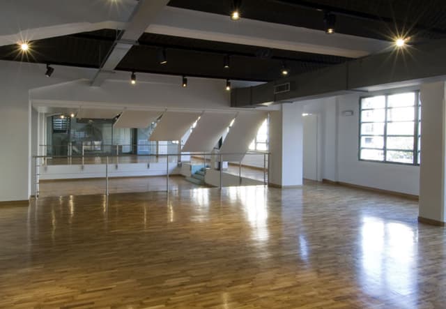 Perfumum Hall
