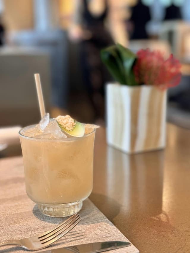 Armani/Bamboo Bar