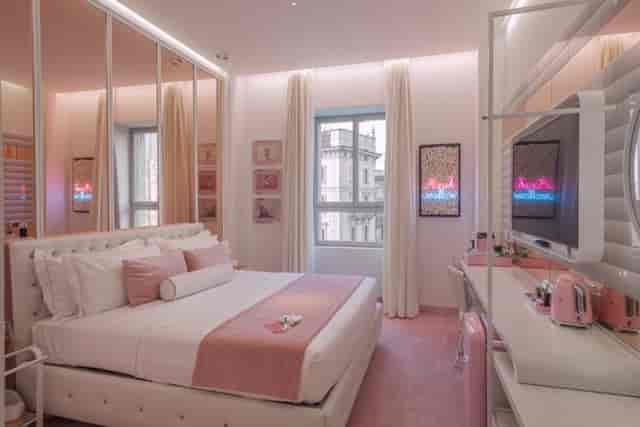 Stylized OD Sweet Hotel room for boutique events and influencer activations.