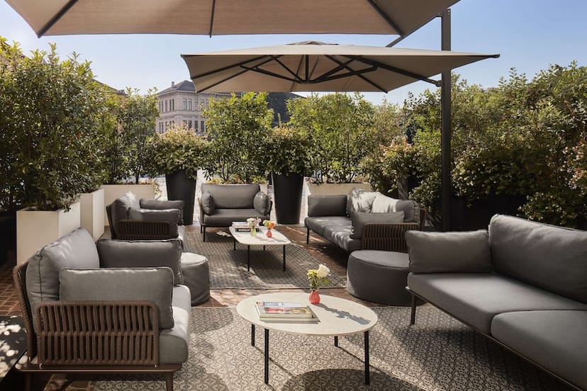Luxury suite at NH Milano Palazzo Moscova, perfect for VIP networking and corporate breakout events.