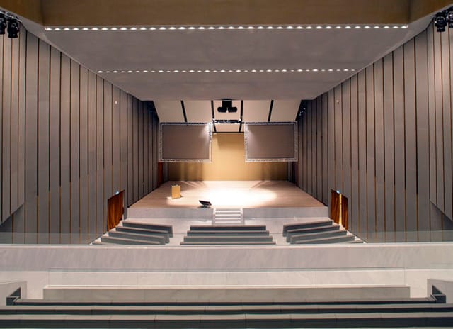 Great hall of the Bocconi University ...