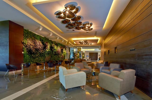 PANORAMIC GREEN TERRACE