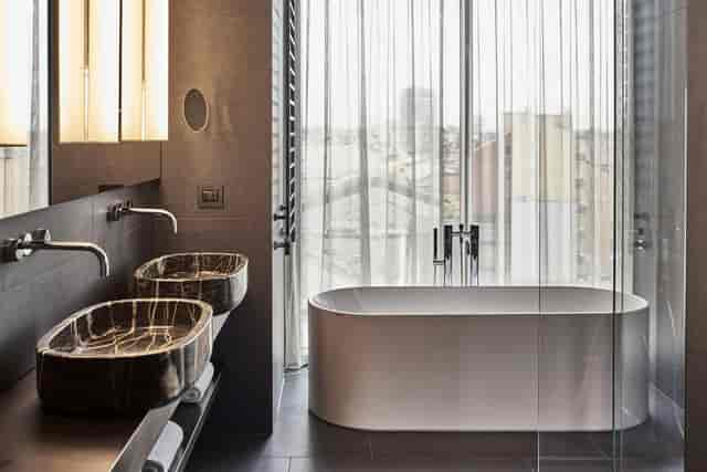 Luxury Hotel VIU Milan suite for executive board meetings and premium VIP corporate travel.