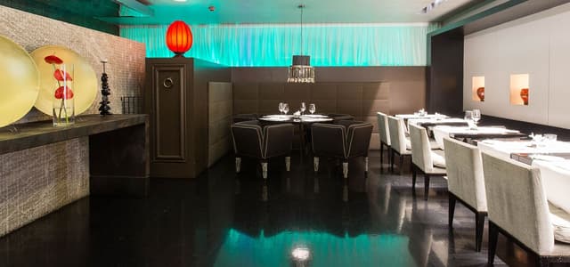 Le Noir Restaurant