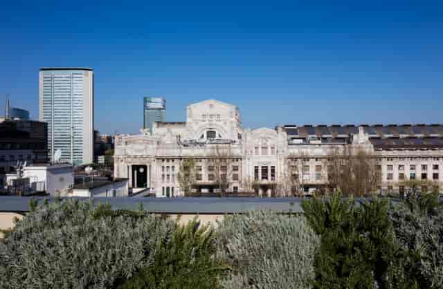 Elementi at Milano Centrale: Neoclassical venue for professional city-center corporate events.