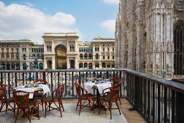 VIP dining on Newton House terrace for premium corporate networking and hospitality events.