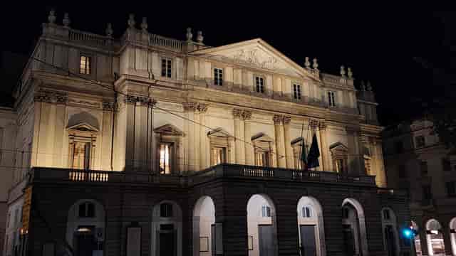 Teatro alla Scala auditorium with historic red decor for gala dinners and prestigious events.