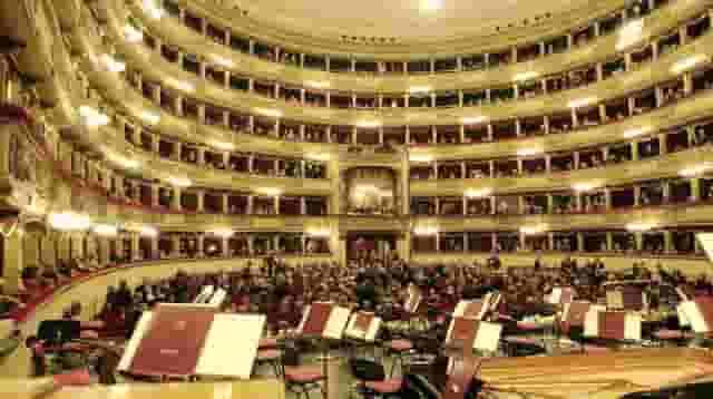Performing arts theater