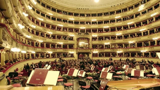 Performing arts theater