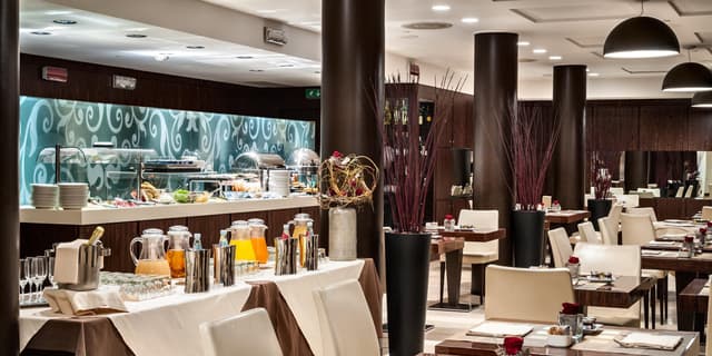 Metropolitan Lounge Bar