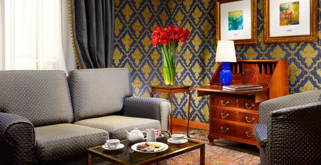 Executive Room
