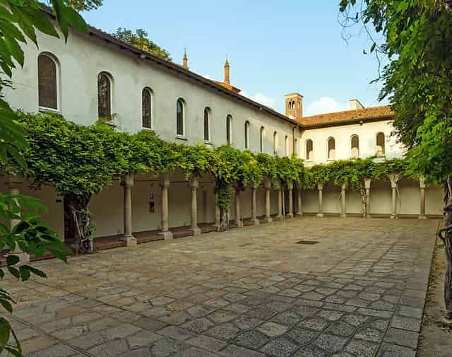 Chiostro delle Memorie