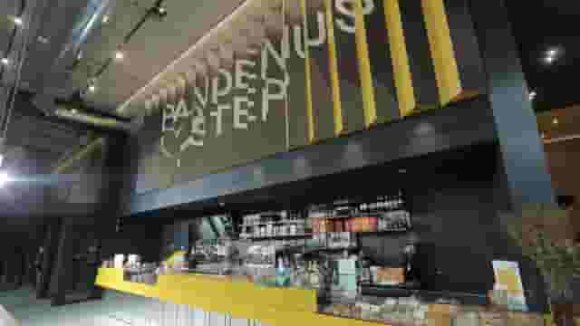 STEP Café