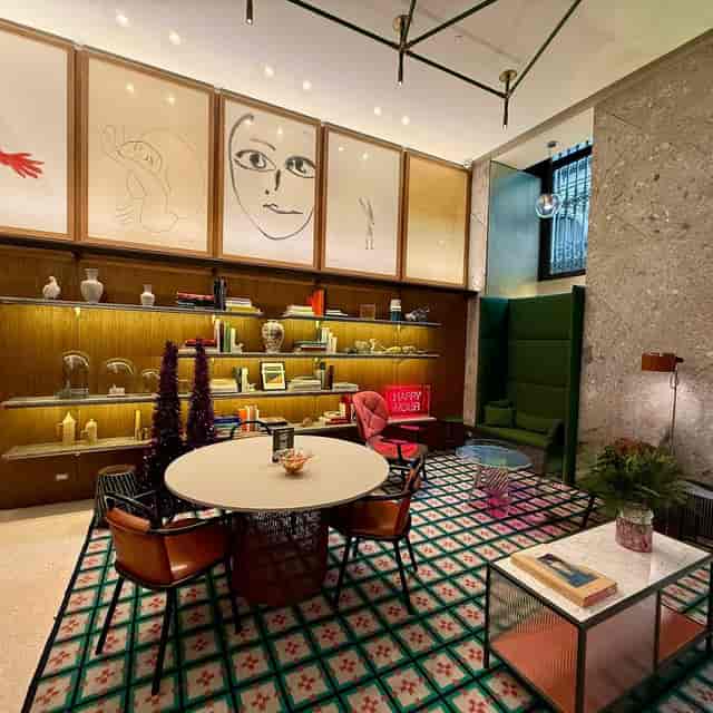 Stylish Room Mate Giulia breakout space for networking and corporate events.