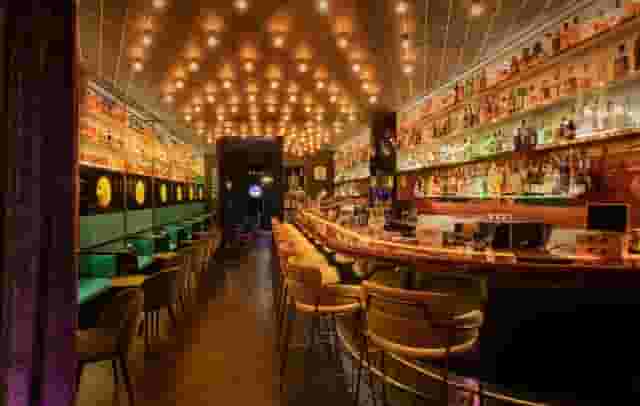 Cocktail bar