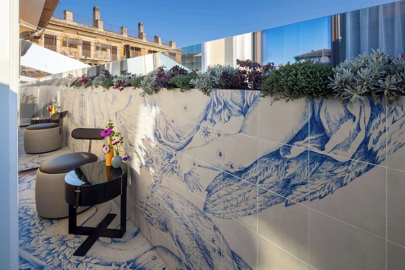 Luxury boutique rooftop bar in Rome for intimate VIP breakout sessions and networking events.