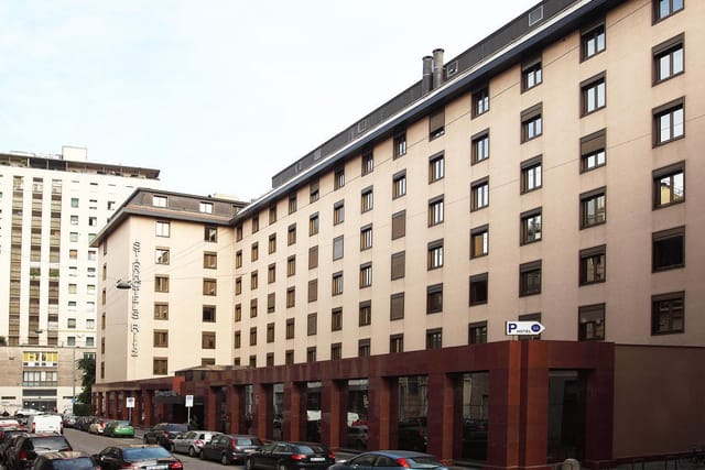 Starhotels Ritz convention center for corporate conferences and business events.