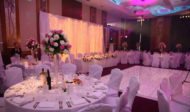 Canary Riverside Plaza Hotel