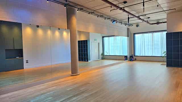 Studio 2