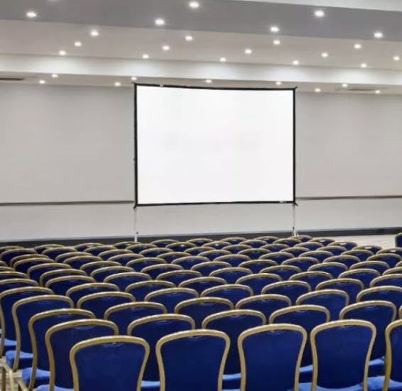 Leonardo Hotel and Conference Venue Hinckley Island - Paris Suite image 1