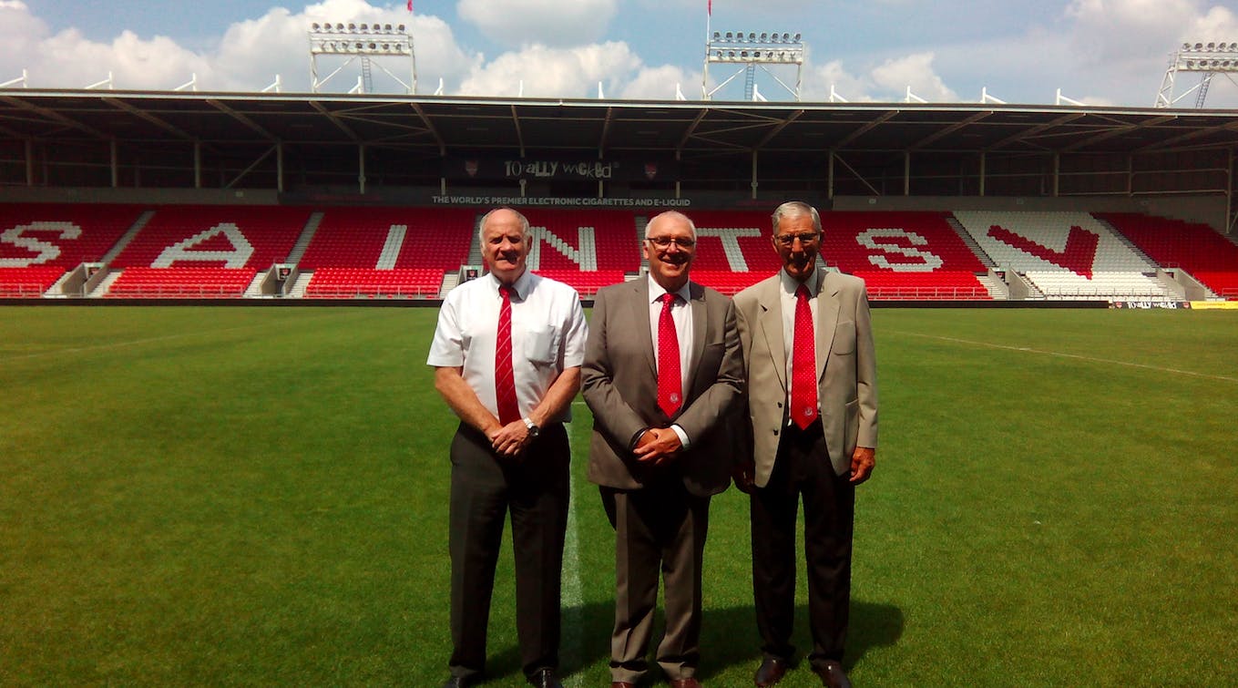 Former Llanelli players inducted into ...