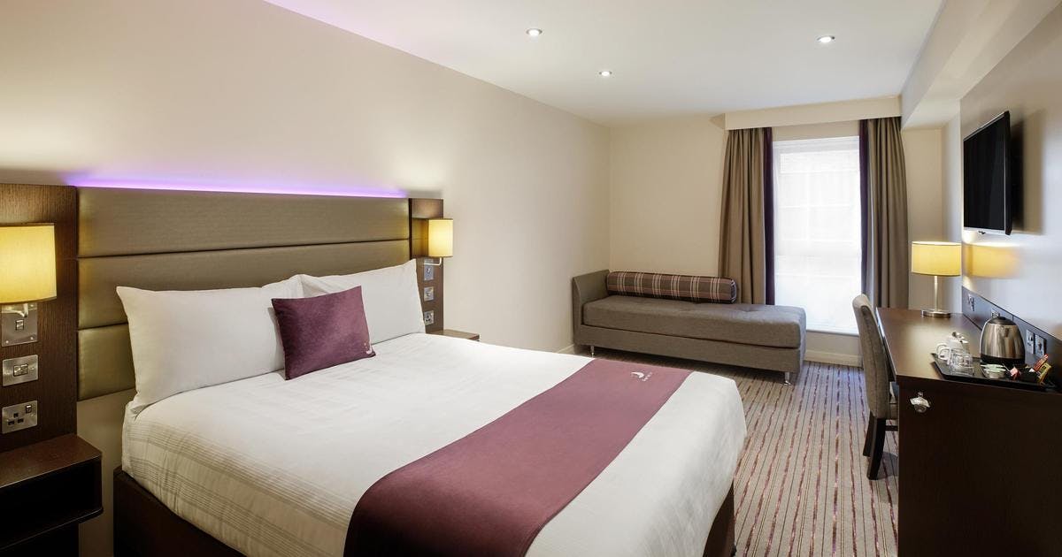 Premier Inn Manchester Trafford Centre ...