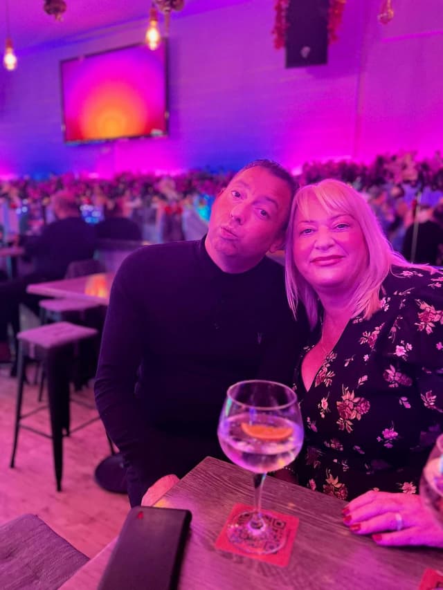 Iconic Bar