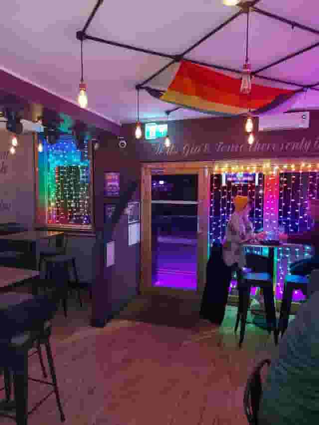 Iconic Bar