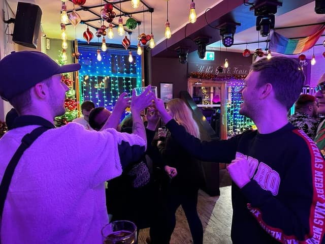 Iconic Bar