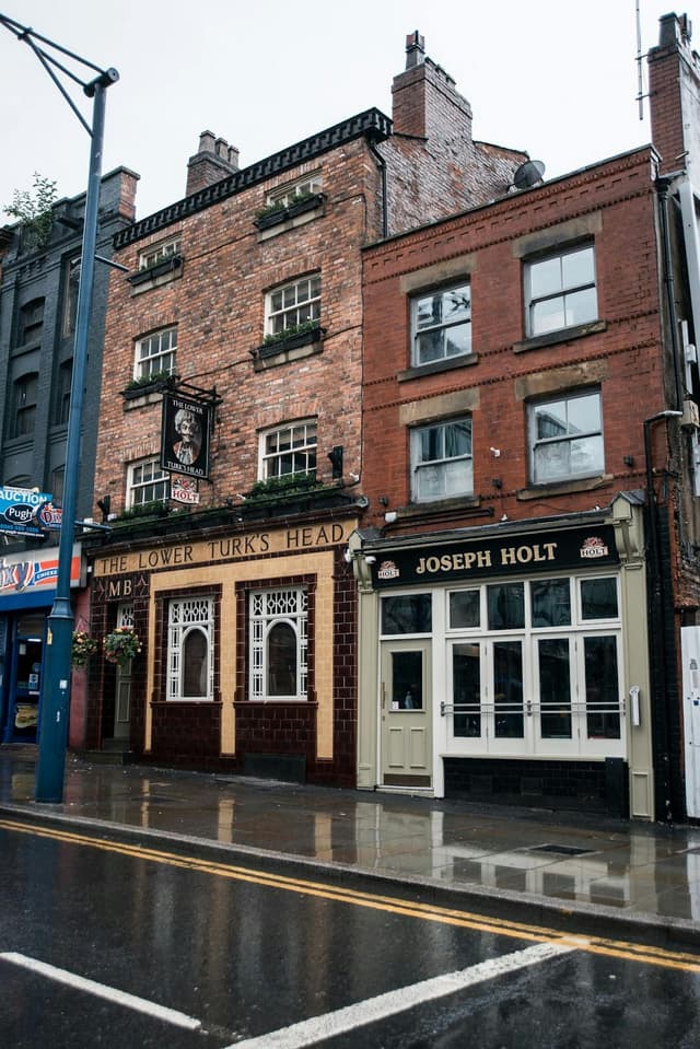 Lower Turks Head