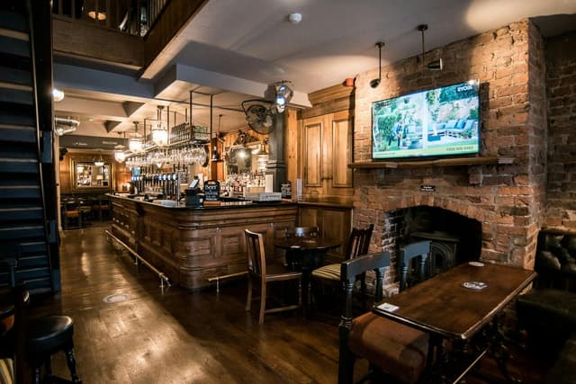 Lower Turks Head