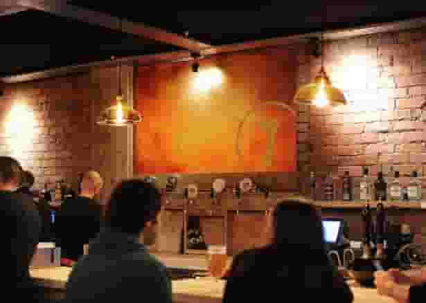 Bar