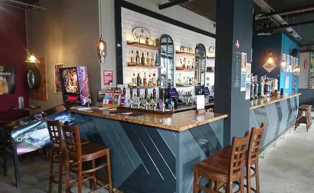 Bar