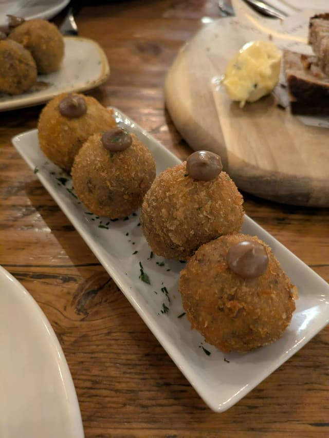 Canto Restaurant