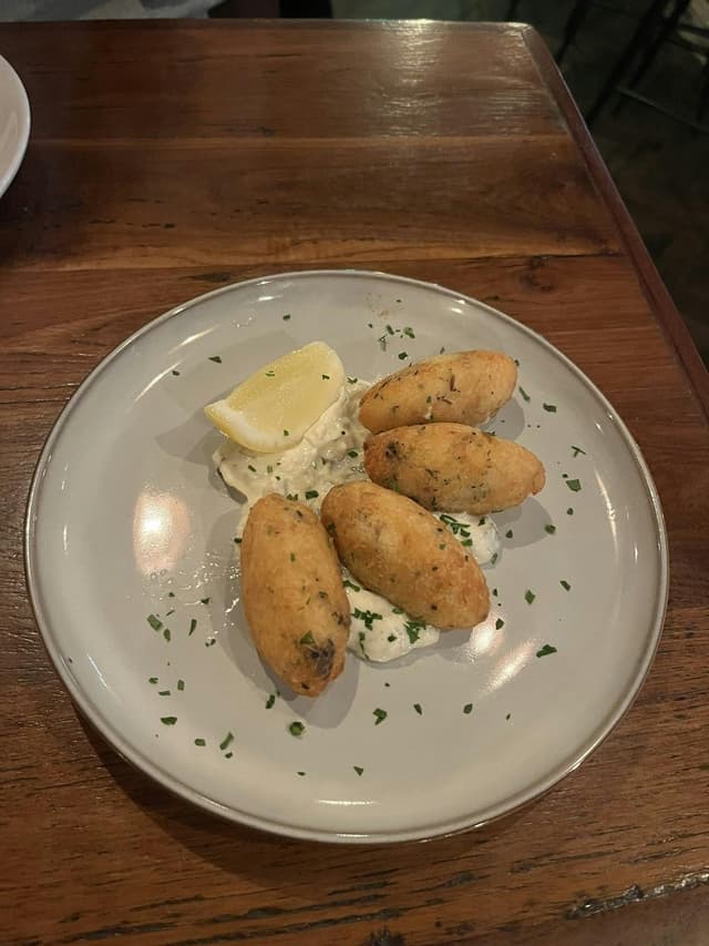 Canto Restaurant