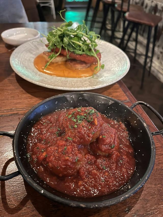 Canto Restaurant