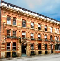 Pubs & Bars