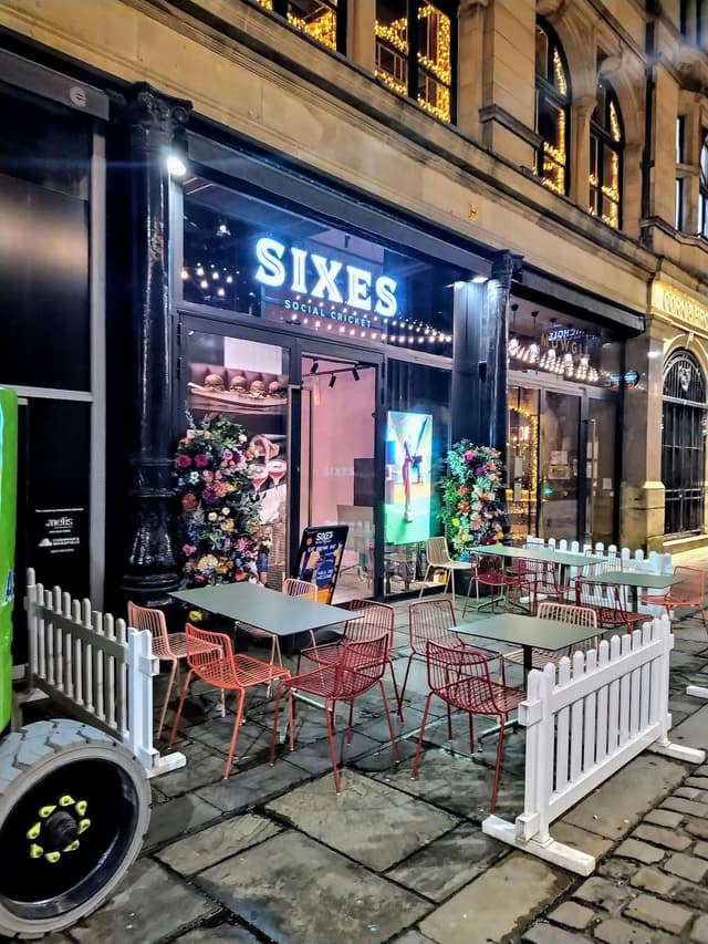 Sixes Cricket